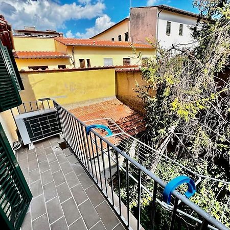 Near The Station Luxury House With Mural Florence Luaran gambar